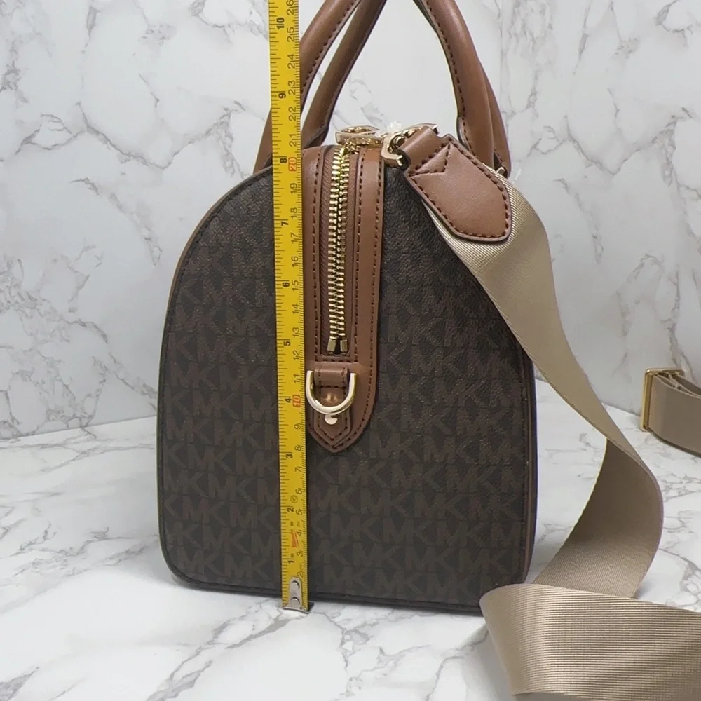 Michael Kors travel medium duffle bag - Picture 10 of 10